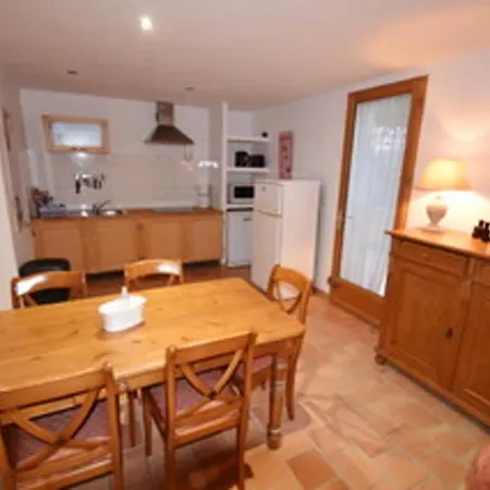 Appartement De 3 Chambres Avec Jardin Clos Et Wifi A Puimoisson *